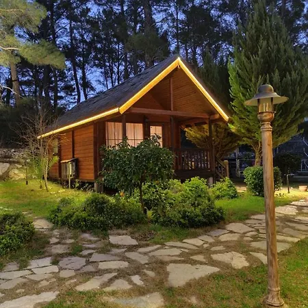 Hotel Village Relaxury 2*