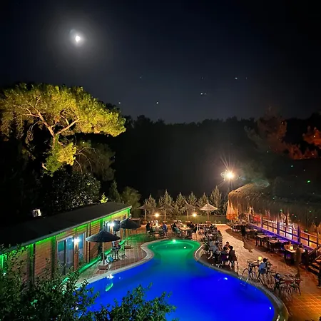 Village Relaxury Landhuis Olympos