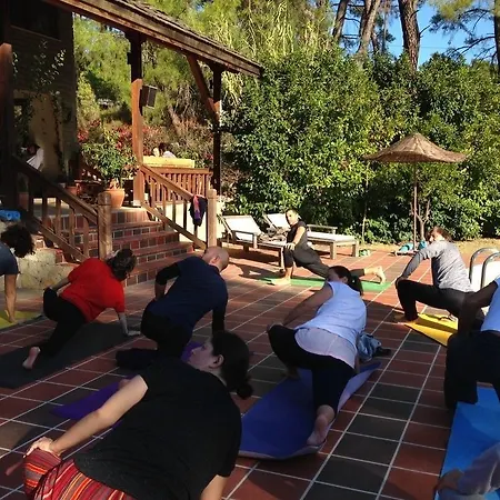 Hotel Village Relaxury 2*