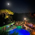 Village Relaxury Hotel Olympos